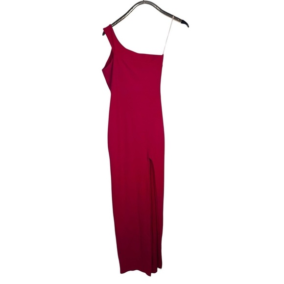 NOOKIE x REVOLVE MILA FLAME RED ONE SHOULDER SEXY FITTED SLIT MAXI GOWN DRESS - Picture 3 of 11